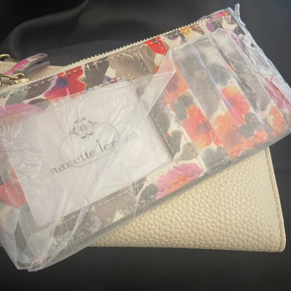 NWT Nanette Lepore wallet - Picture 3 of 5
